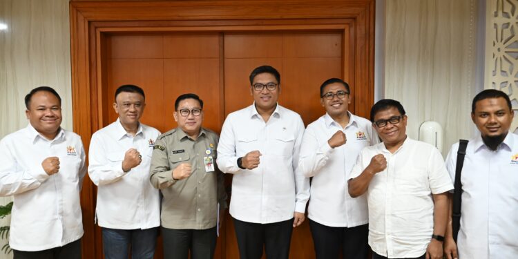Wamentan Ajak Kadin Perkuat Industri Peternakan untuk Kemandirian Pangan