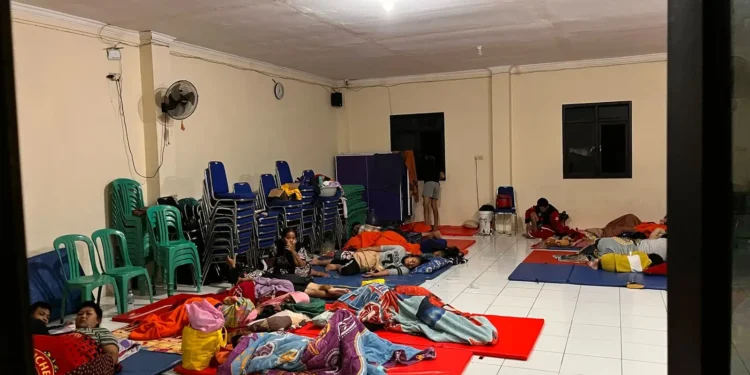 Ratusan Warga Mengungsi Akibat Banjir di Kabupaten Bandung