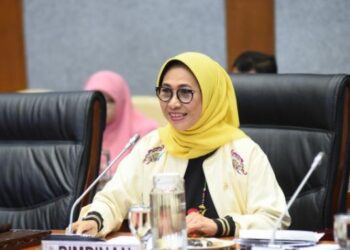 DPR Bantah Isu RUU Sisdiknas Hapus Sertifikasi Guru dan PPG