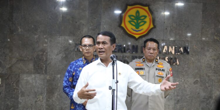 Mentan Amran Pastikan Proses Hukum terhadap Pengamat yang Diduga Rugikan Negara 5 Miliar Tetap Berjalan