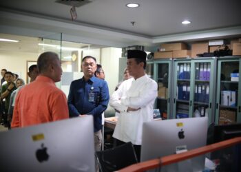 Setiba dari Yordania, Mentan Sidak Bulog dan PIHC
