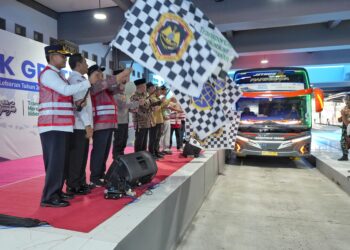 Menhub Dudy Lepas 1.584 Pemudik dari Yogyakarta kembali ke Jabodetabek
