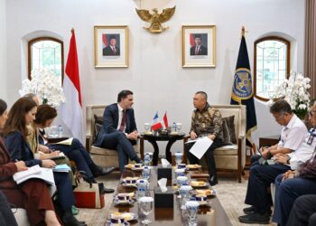 Indonesia – Prancis Kerja Sama Kembangkan Kereta Api hingga Bus Rapid Transit