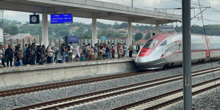 Penumpang Whoosh Capai 9 Juta Orang