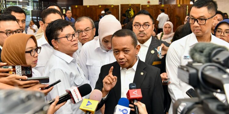 Menteri ESDM: RUPTL 2025-2034 Buka Peluang Investasi Rp2.133,7 Triliun
