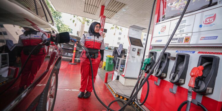 Harga BBM Nonsubsidi Pertamina Turun Mulai 1 Mei