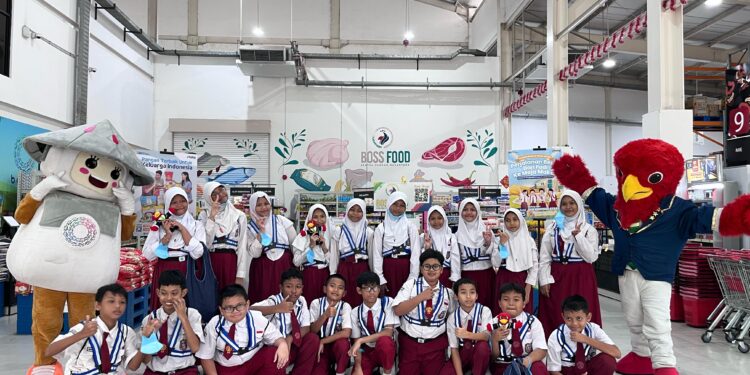 Bulog Ajak Anak SD Telusuri Perjalanan Beras dari Padi ke Meja Makan