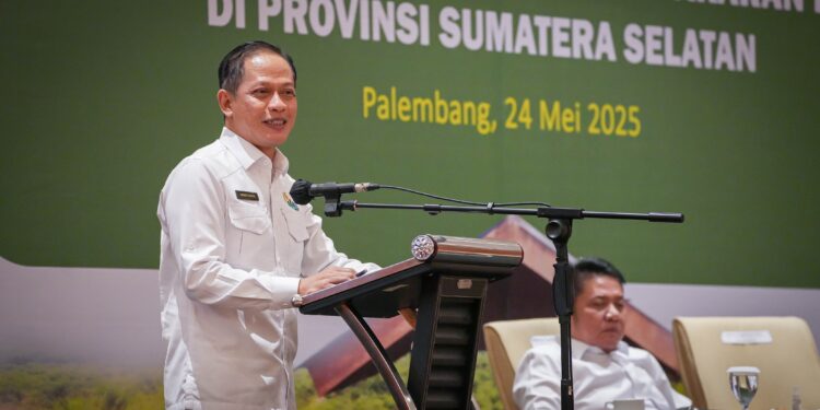 Prabowo Targetkan Penanganan Sampah Selesai di 2029