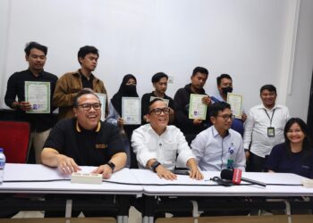 Wamenaker Sidak Tiga Perusahaan yang Tahan Ijazah Pekerja, Ini Daftarnya