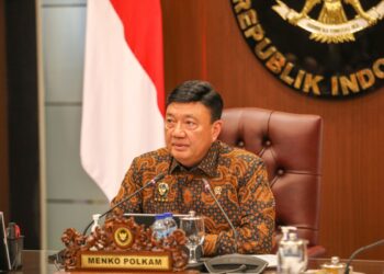 Menko Polkam Minta Jalur Pendakian Gunung Rinjani Ditutup Total