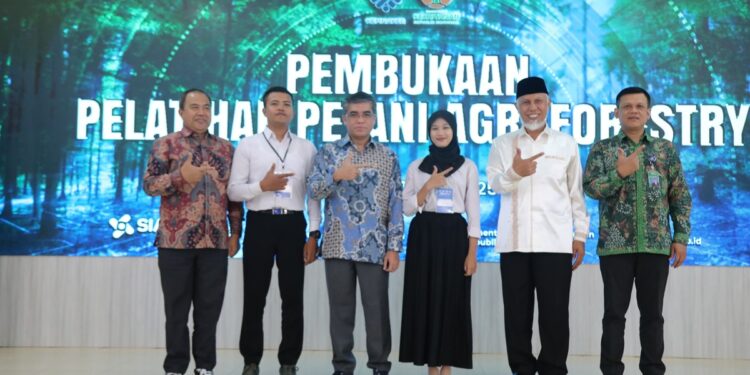 Kemnaker dan Kemenhut Latih SDM Kehutanan