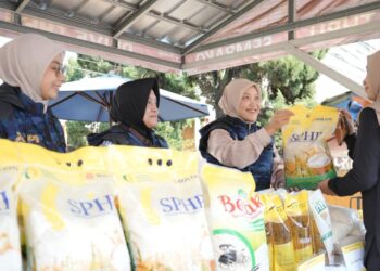 Bulog Lakukan Monitoring SPHP di Pasar Rau, Serang dan Bantuan Pangan di Kabupaten Tangerang