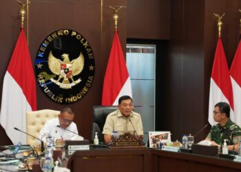 Menko Polkam Ad Interim Sjafrie Sjamsoeddin Gelar Rapat Perdana, Ini yang Dibahas