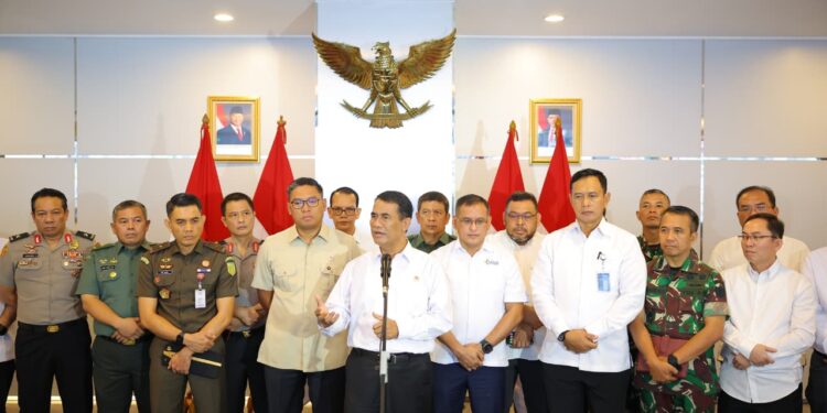 Kebijakan Presiden Prabowo Turunkan Harga Pupuk 20% Pertama Kali dalam Sejara