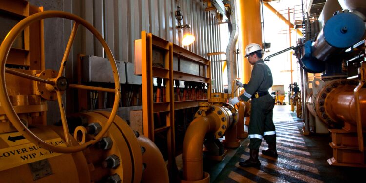 Setahun Transformasi Sektor ESDM, Buka Ribuan Peluang Kerja