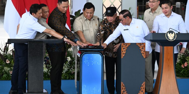 Prabowo Alokasikan Rp5 Triliun Untuk Tambah 30 Gerbong KRL Baru