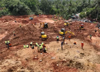 Korban Longsor Cilacap: 16 Meninggal, 7 Warga Masih Hilang
