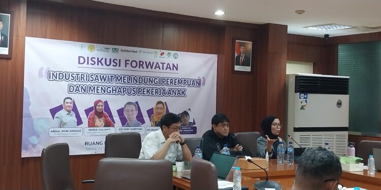 Industri Sawit Berkomitmen Terhadap Perlindungan Hak Anak dan Pekerja Perempuan di Perkebunan