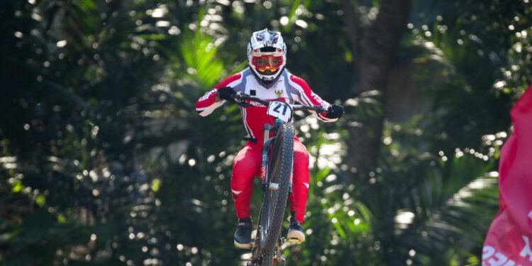 Pesepeda Rendy Varera Sumbang Medali Pertama untuk Indonesia di SEA Games 2025
