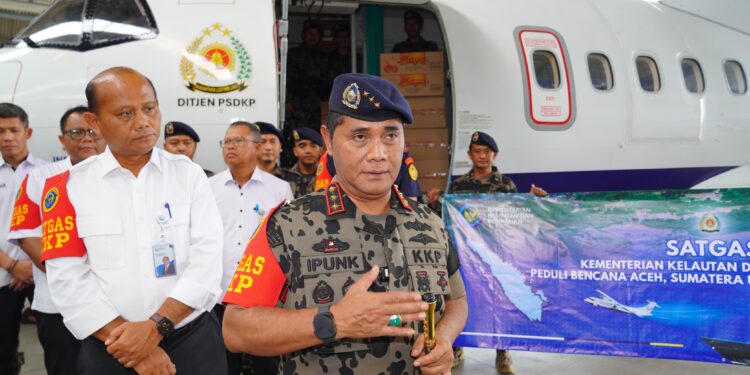 KKP Kerahkan Armada Laut & Udara Kirim Bantuan Kemanusiaan ke Sumatra