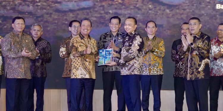 KKP Luncurkan Manual Pengukuran Karbon Biru Lamun Nasional