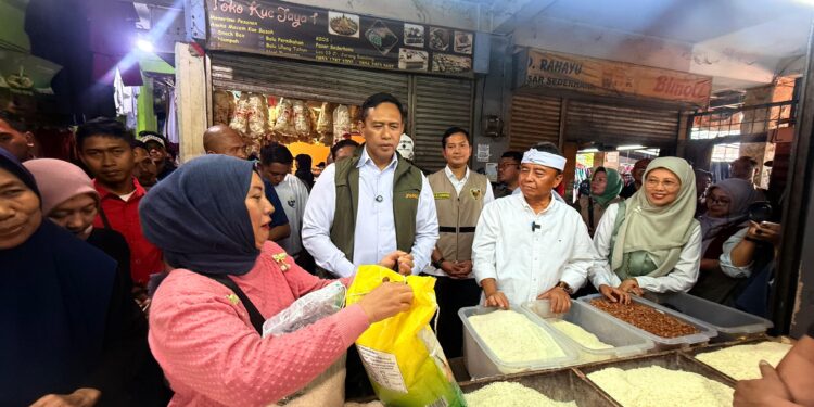 Bulog Bersama Forkopimda dan Satgas Pangan Polda Jabar Pastikan Harga Stabil Jelang Tahun Baru 2026
