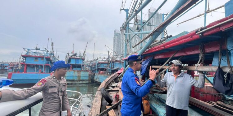KKP Dukung Pemda DKI Urai Kepadatan Kapal Perikanan di PPN Muara Angke