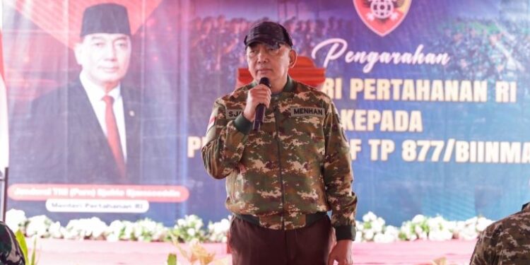 Tinjau Yonif TP 877 di NTT, Menhan Minta Prajurit Jaga Kedaulatan Negara di Perbatasan