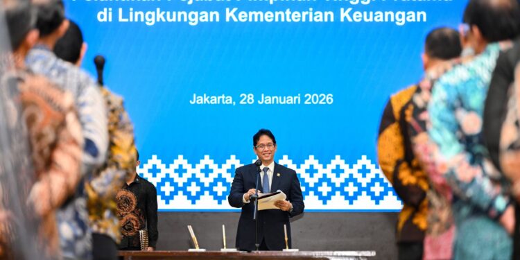 Lantik 27 Pejabat Tinggi Pratama, Menkeu Purbaya Tekankan Integritas