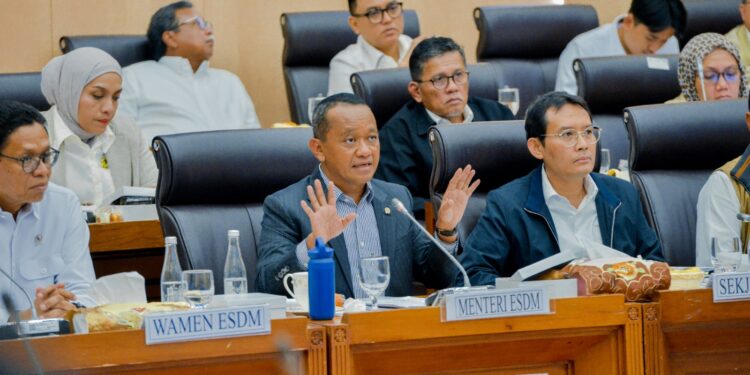 Bahlil Targetkan Lifting Minyak 610.000 Barel di 2026