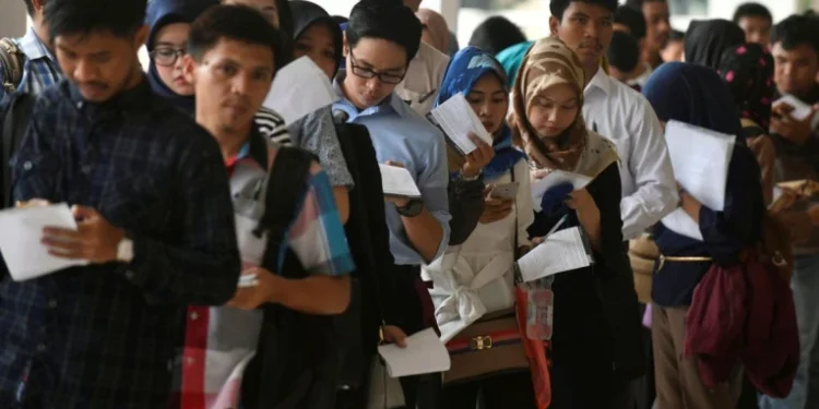Ekonom UGM: Target Pertumbuhan Ekonomi 5,4 Persen Tahun Ini Sulit Tercapai