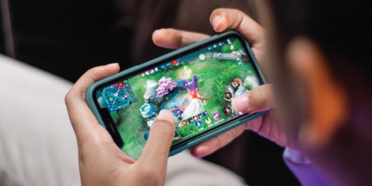 Kecanduan Main Game Picu Gangguan Kesehatan Mental dan Obesitas