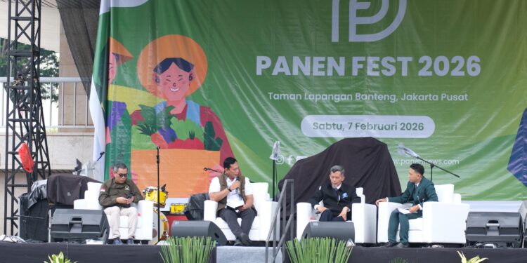 Dirut Bulog Beserta Ketua Komisi IV dan Kasad Dianugerahi sebagai Insan Inspiratif Pangan dalam Panen Fest 2026