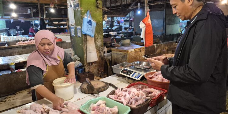 Kementan Sidak Pasar Cibitung dan Tambun Bekasi, Pastikan Harga Daging, Ayam, dan Telur Tetap Wajar