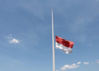 Try Sutrisno Wafat, Pemerintah Instruksikan Pengibaran Bendera Setengah Tiang Selama 3 Hari