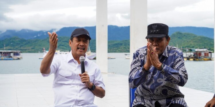 Menteri Trenggono Ingin Kembangkan Budidaya Kerang Mutiara di Pulau Bungin