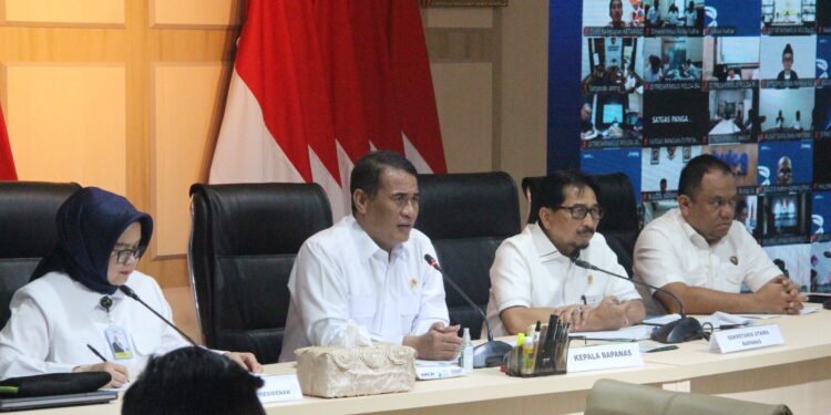 Mentan Amran Tegaskan Harga Daging dan Ayam Harus di Bawah HET