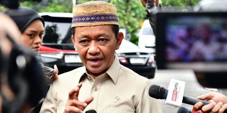 Bahlil Ungkap Cadangan BBM RI Cuma 20 Hari