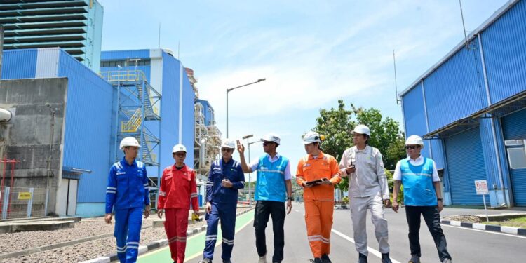 Tinjau Sejumlah Pembangkit, Dirut PLN: Sistem Kelistrikan Nasional Aman Jelang Idul Fitri