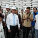 Mentan Kunjungi Gudang Bulog di Jawa Timur, Pastikan Stok Beras Tertinggi Sepanjang Sejarah