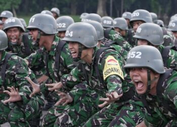 Tinjau Latsarmil Komcad ASN di Brigif 1 Marinir, Menhan Tekankan Bela Negara