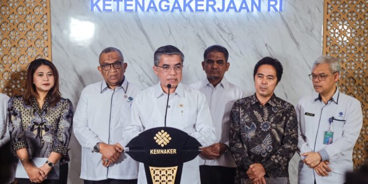 Menaker Imbau Perusahaan BUMN-Swasta Terapkan WFH Satu Hari dalam Sepekan
