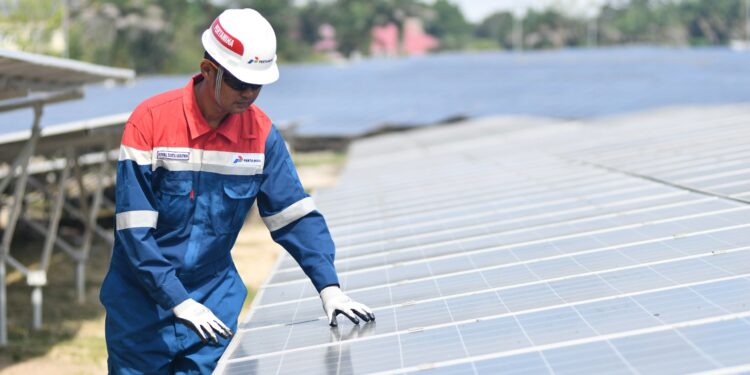 Pertamina Genjot Energi Terbarukan di Tengah Gejolak Energi Dunia