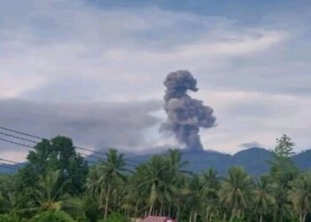 Gunung Dukono Erupsi, Masyarakat Diminta Waspadai Abu Vulkanik