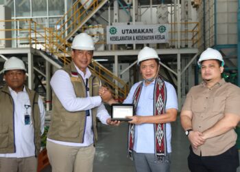 Kunjungan Kerja DPR RI Ke Gudang Bulog Untuk Memastikan Ketersediaan Stok Beras Nasional Aman