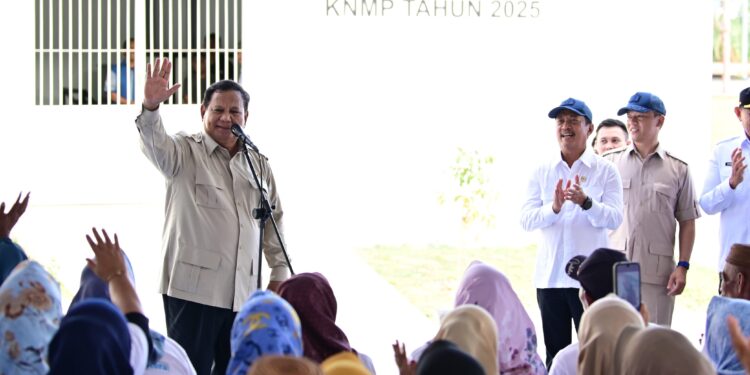 Presiden Prabowo Tinjau KNMP Leato Selatan, Dorong Nelayan Gorontalo Naik Kelas