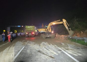 Tol Bocimi Longsor, Menteri PU: Alat Berat Sudah Dikerahkan