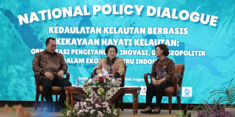Megawati Menangis Saat Nonton Film Pesta Babi