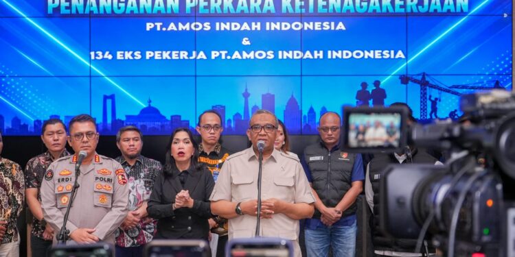 Kemnaker Berhasil Mediasi PHK PT Amos Indah Indonesia, Pekerja Dapat Pesangon Rp12,7 Miliar