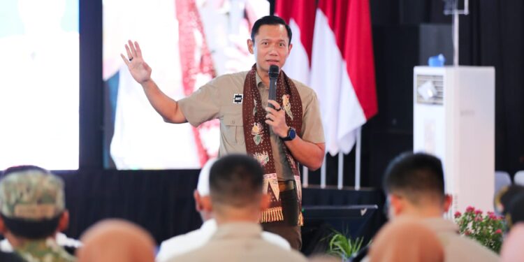 Resmikan Penataan Kawasan Kumuh di Gresik, AHY Tegaskan Rumah Layak Huni Fondasi Kesejahteraan Rakyat